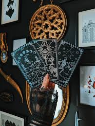 Candle spiritual reading setting